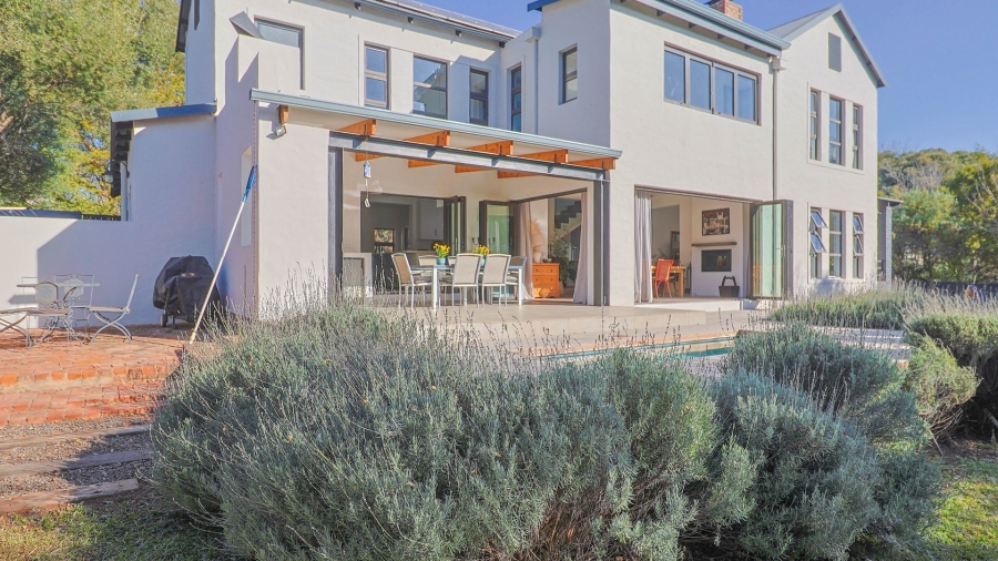 3 Bedroom Property for Sale in The Coves North West